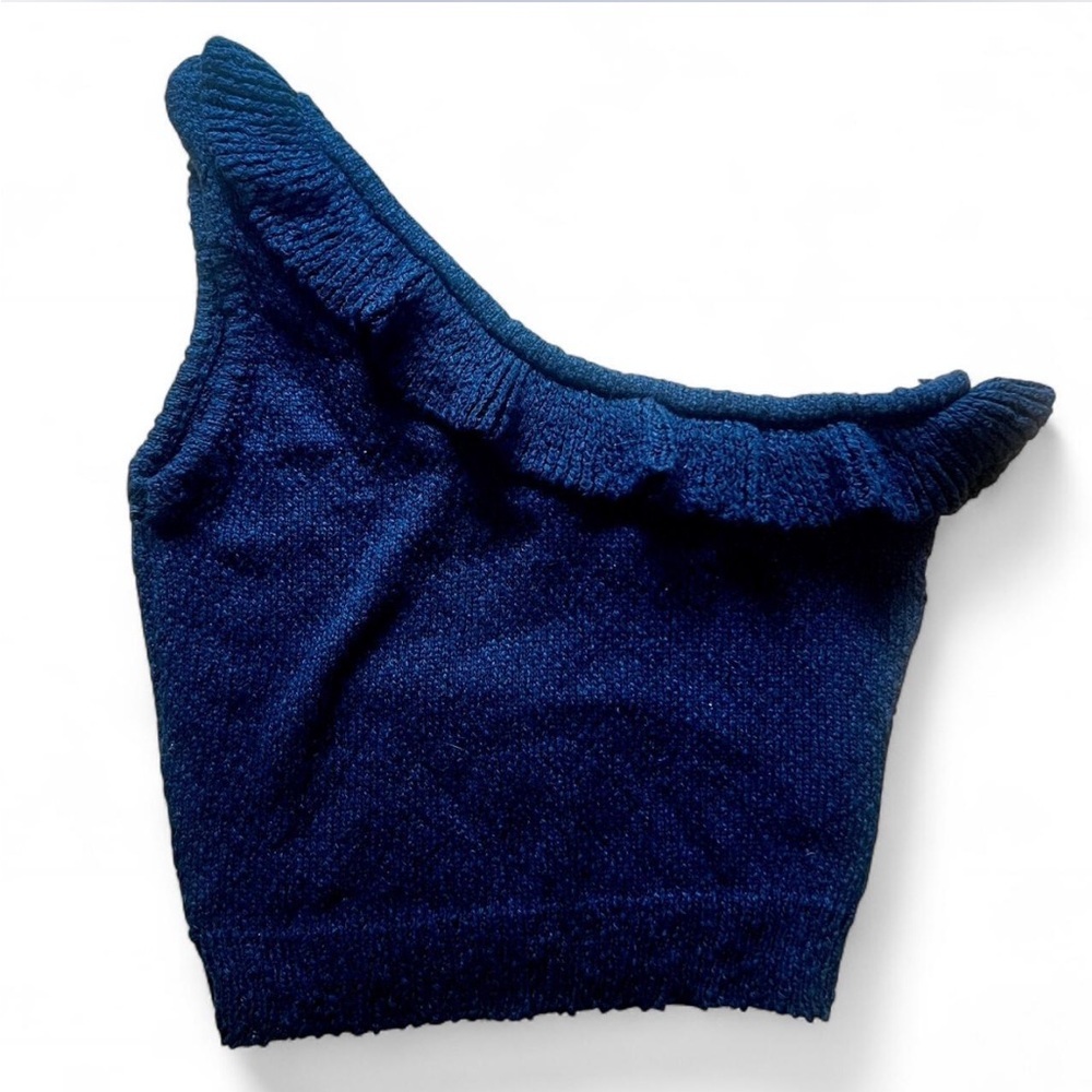 One Shoulder Black Knit Crop Top